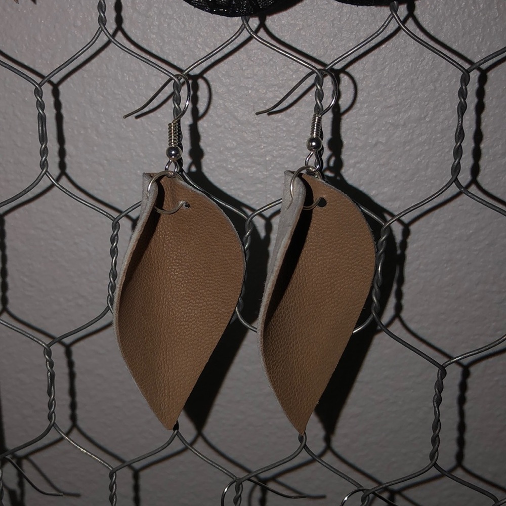 Leather leaf earrings